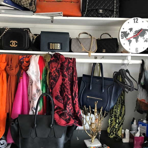 Meet your Posher, Noushin - Picture 1 of 4